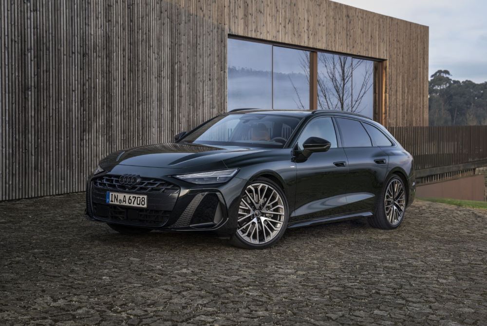 AUDI A6 2025